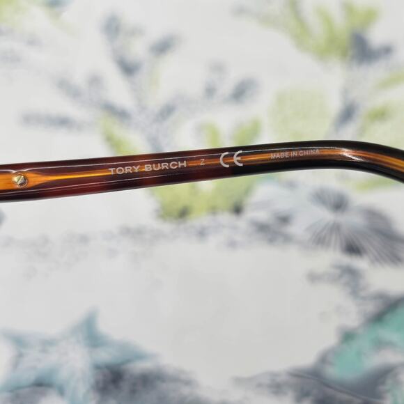 Tory Burch Women's Aviator Sunglasses Gold Tone Frames TY6010 420/13 57-14 135 - Picture 8 of 15